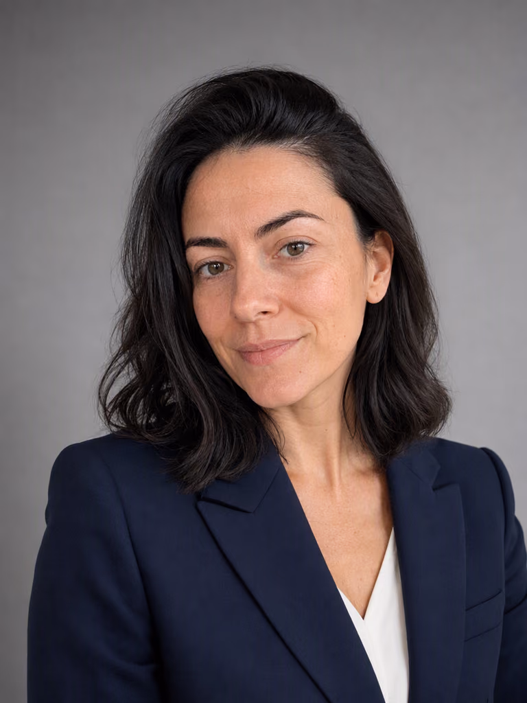 HeadshotUp AI headshot — Women portrait